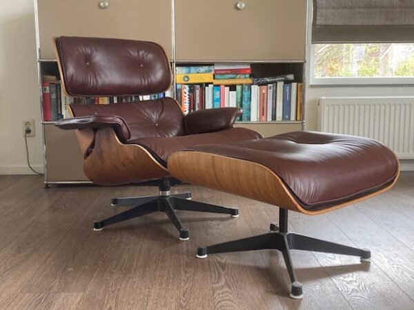 Herman Miller Eames Lounge Chair met Ottoman