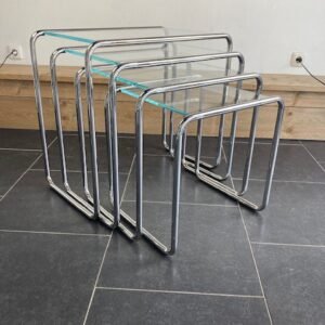 Set van 4 Thonet B9 bijzettafels