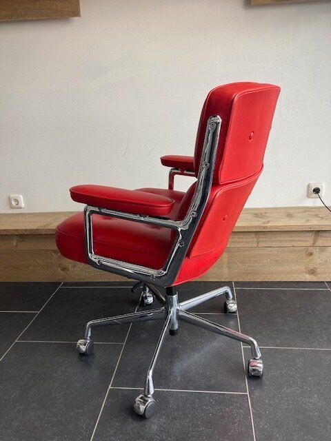 Vitra Eames ES Lobby Chair bureaustoel, chroom, rood leder - Afbeelding 6