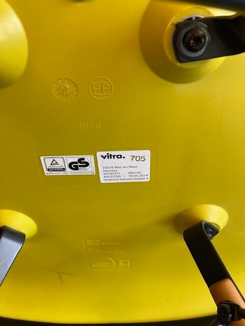 Vier Vitra DAW volledig bekleed , esdoorn goud, mosterd - Afbeelding 6