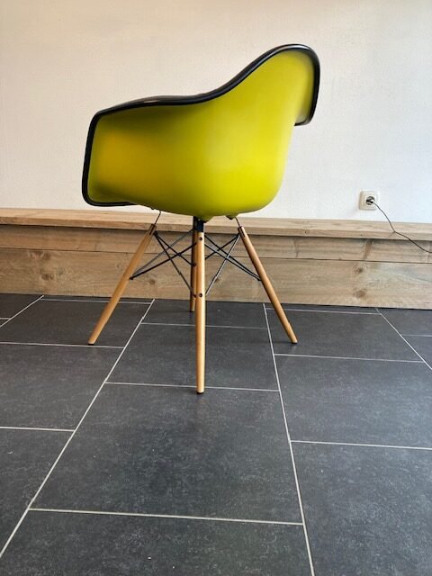 Vier Vitra DAW volledig bekleed , esdoorn goud, mosterd - Afbeelding 4