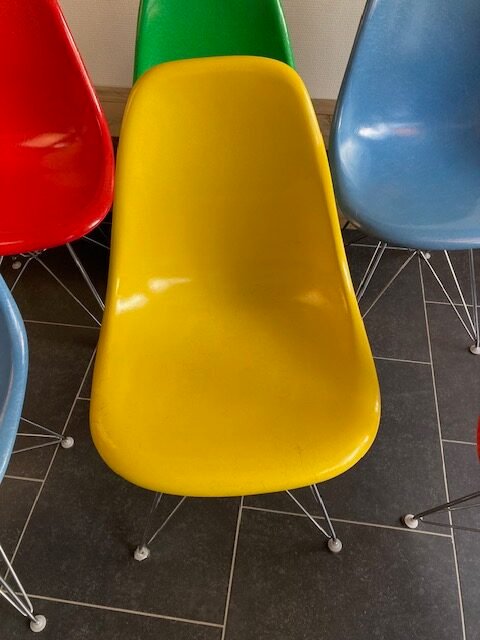 6 Vitra Eames DSR fiberglass stoelen - Afbeelding 6