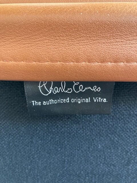 Vitra Eames ea 222 fauteuil, chroom, midden bruin leder - Afbeelding 4