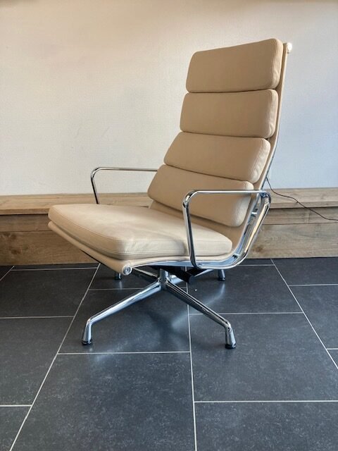 Vitra Eames EA 222 fauteuil, chroom , volleder, december 2024