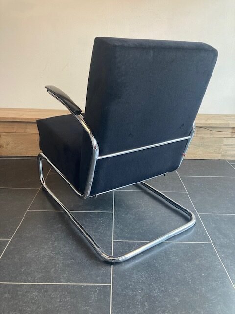 Twee Gispen 405 fauteuils, chroom, nieuwe zwarte ribstof - Afbeelding 4