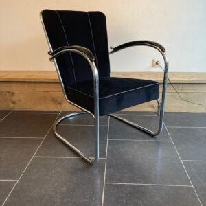 4 Gispen 412 fauteuils, chroom, nieuwe zwarte ribstof