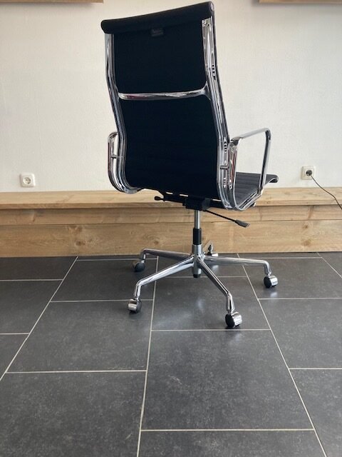 Vitra Eames EA 119 bureaustoel, chroom, zwart hopsak - Afbeelding 3