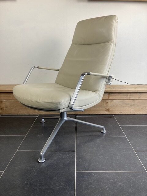 Walter Knoll Fabricius en Kastholm FK86 fauteuil, wit leder
