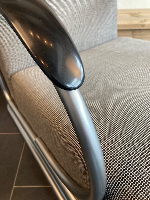 2 Gispen 407 fauteuils, zijdemat chroom. Ploegstof Accent - Afbeelding 2