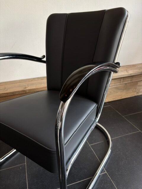 Gispen 412 fauteuil, chroom frame, grafiet grijs leder - Afbeelding 2