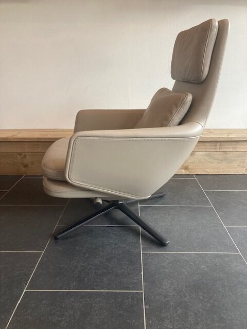 Vitra Grand Relax fauteuil, Premium leder, Clay , 2023 - Afbeelding 5