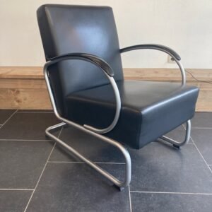 Gispen 407 fauteuil, zwart leder, zijdemat frame