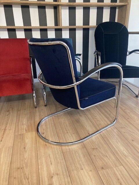Twee Gispen 412 fauteuils, chroom, nieuwe koningsblauwe ribstof - Afbeelding 4