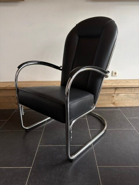 Twee Gispen AA fauteuils, chroom, zwart leder - Afbeelding 2