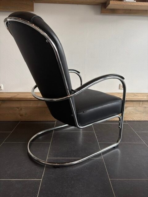 Twee Gispen AA fauteuils, chroom, zwart leder - Afbeelding 4